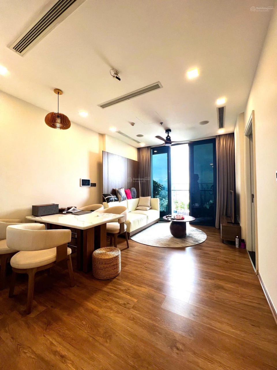 Căn 2PN 69 m² Aqua 4 view Landmark 81 – sổ hồng – Vinhomes Ba Son