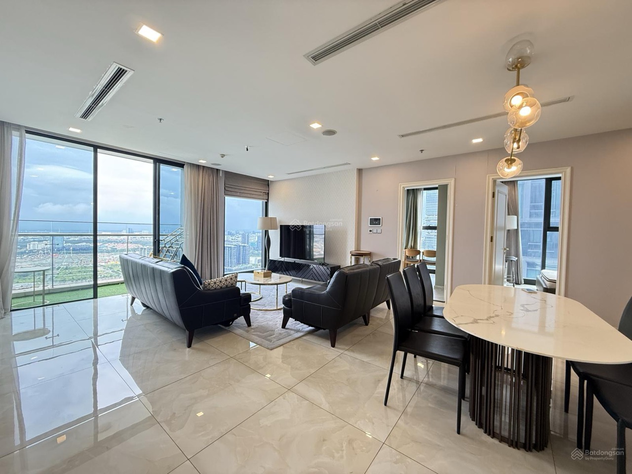Căn 3PN 130 m² view vòng cung – Vinhomes Ba Son